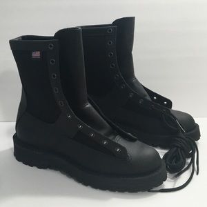 Danner Acadia 8” black boots, Vibram sole  W 8.5